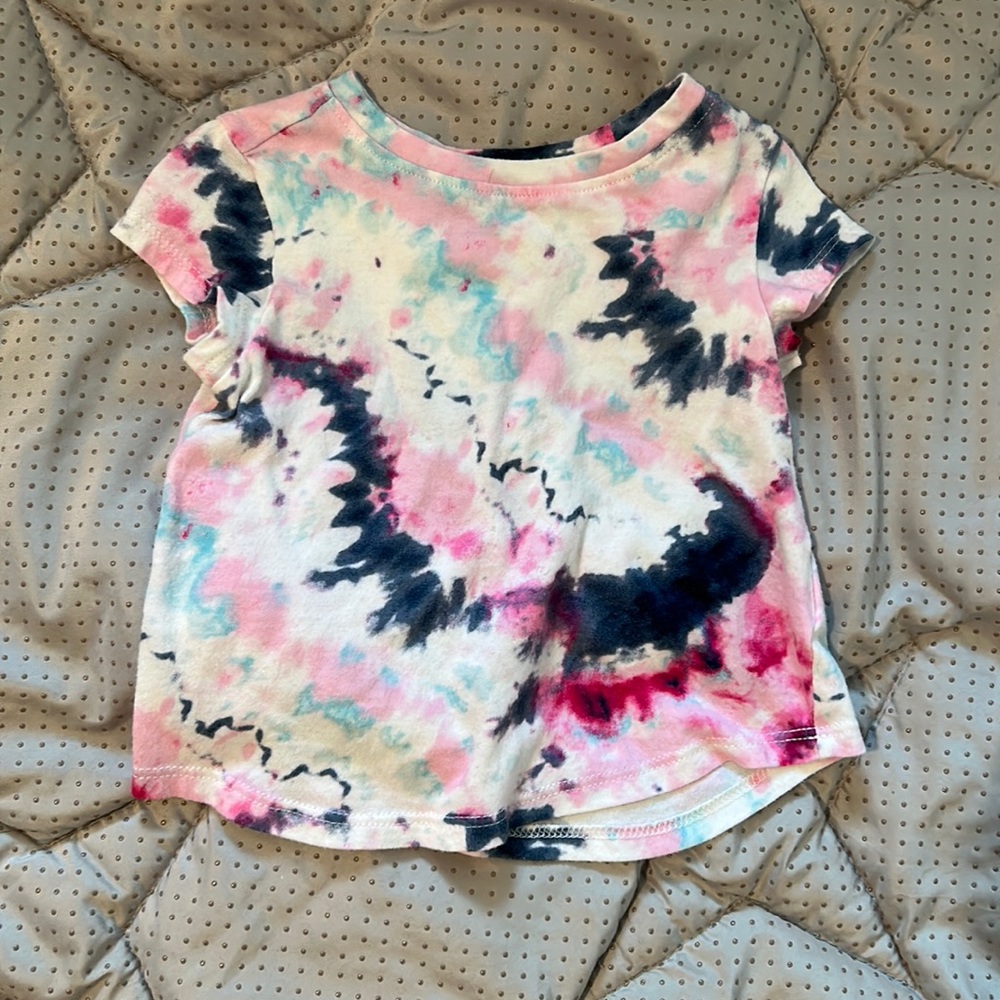 Old navy t shirt